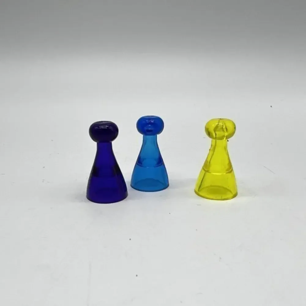 Pretty Pretty Princess 1999 Game Replacement Parts Pieces 3 Pawns Movers